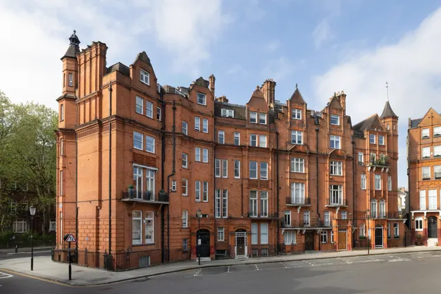 Hans Place, Knightsbridge, London, photo 1