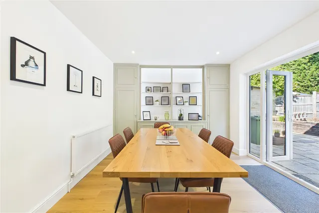Keswick Drive, Lightwater, GU18, photo 3