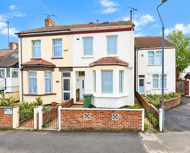 Sydney Road, SE2, photo 1