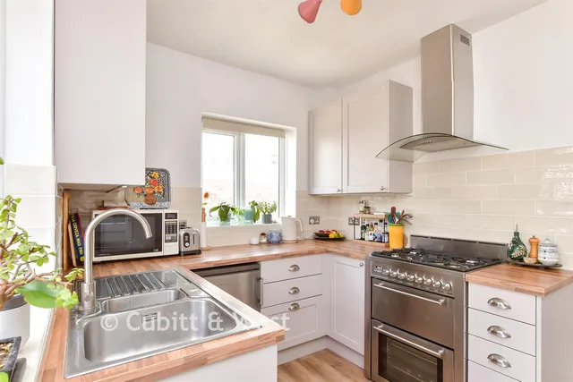 Larkfield Way, Brighton, BN1, photo 3