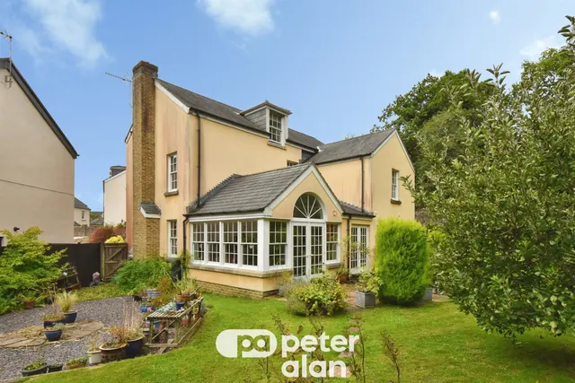 Gwaelodygarth Lane, Merthyr Tydfil, CF47, photo 2