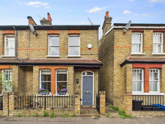 Sherland Road, Twickenham, TW1, photo 1