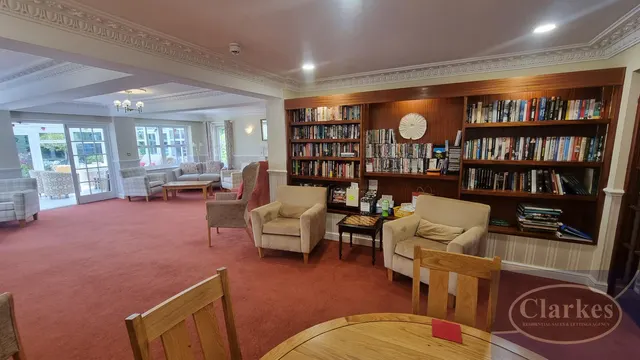 Pegasus Court, Bournemouth, photo 2