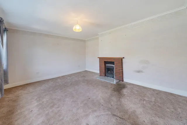 Photo 3 — Bancroft Road, Widnes, Widnes, WA8 3LS