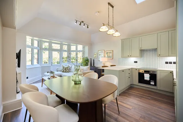 Woodchurch Road, London, NW6, photo 3