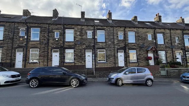 Cresswell Place, Bradford, BD7, photo 2