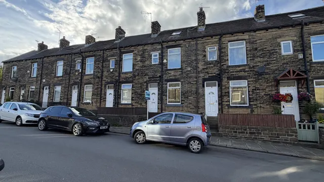 Cresswell Place, Bradford, BD7, photo 3