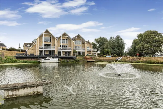 Waters Edge, Wansford, PE8, photo 2