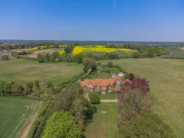 Photo 2 — Beech Hyde Lane, Wheathampstead, St. Albans, Hertfordshire, AL4 8EU