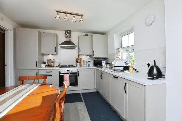 Photo 2 — Laxtons Crescent, Borden, Sittingbourne
