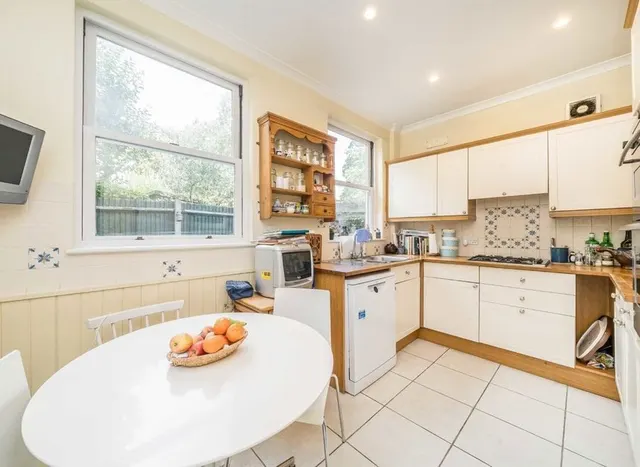Photo 3 — Fairfield Place, Kingston Upon Thames, KT1