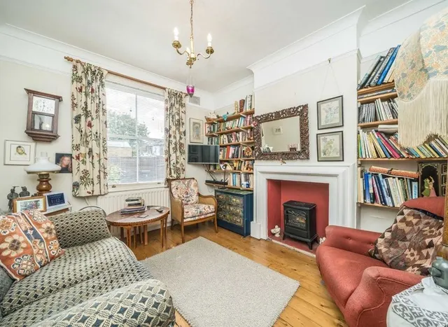 Photo 2 — Fairfield Place, Kingston Upon Thames, KT1