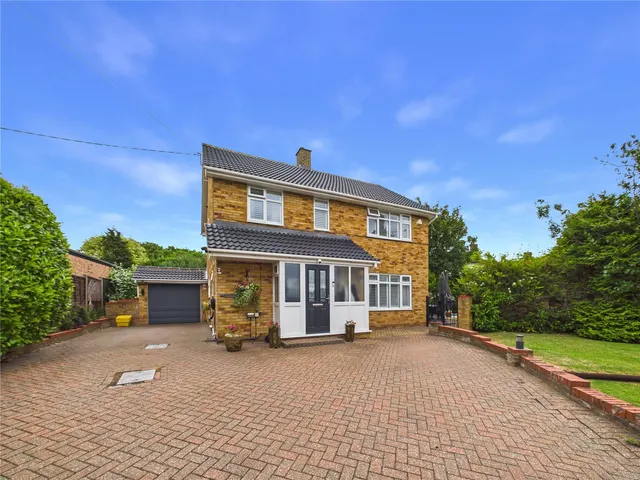 Brantham Hill, Brantham, CO11, photo 1