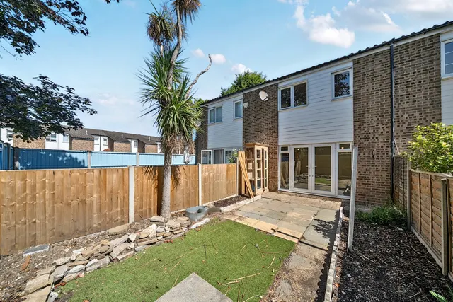 Photo 3 — Kingston Crescent, BR3