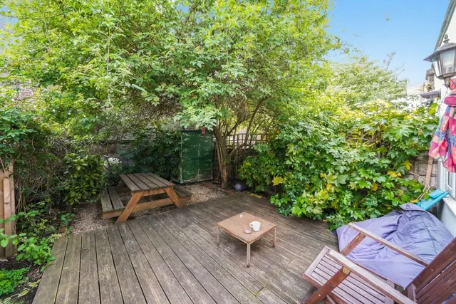 Axminster Road, London, N7, photo 2
