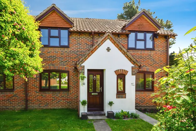 Grenehurst Way, Petersfield, GU31, photo 1