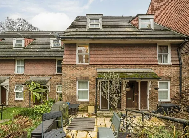Windmill Rise, Kingston Upon Thames, KT2, photo 1
