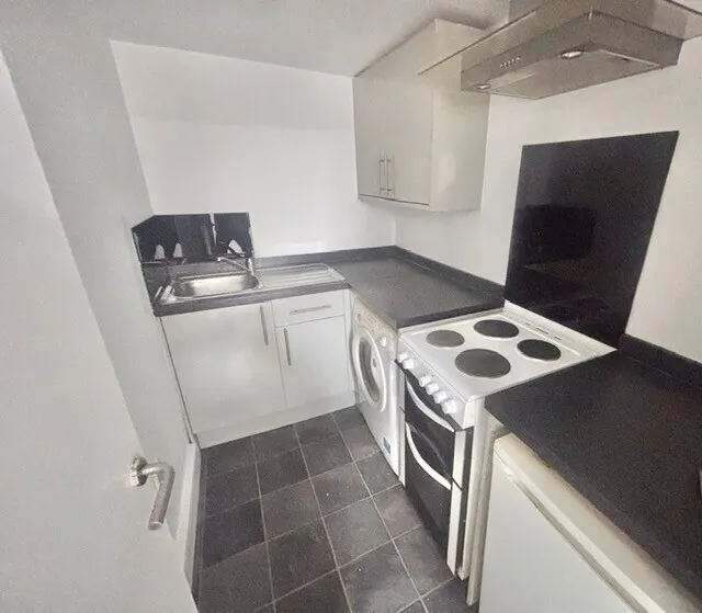 Wellington Place, Halifax, HX1, photo 2