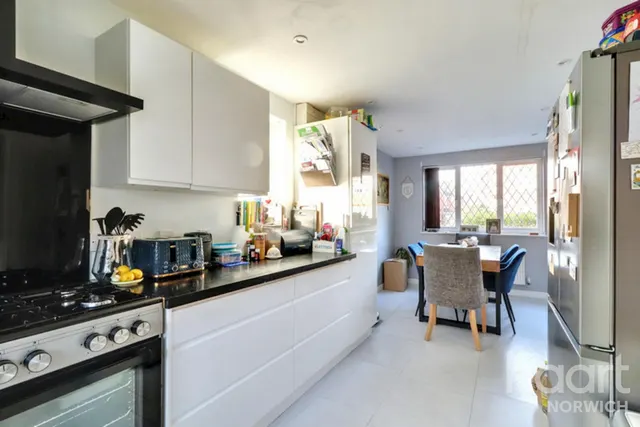 Mallow Way, Wymondham, NR18, photo 2