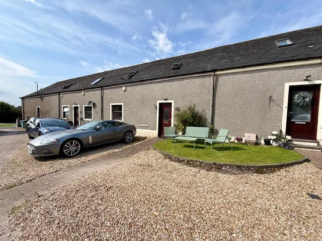 2 bedroom house — Brackenhirst Gardens, Glenmavis, Airdrie, ML6 0PB