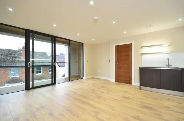 Photo 2 — 16 The Bellerby Apartments, Leapale Lane, Guildford