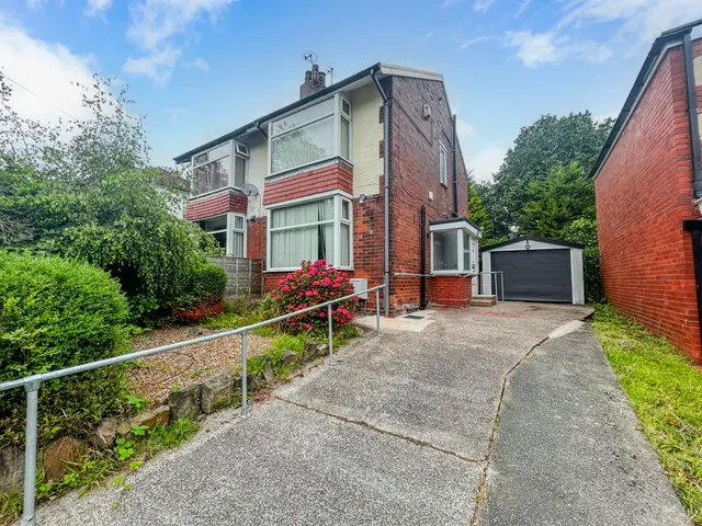 Danesbury Road, Bolton, BL2 3AU, photo 1