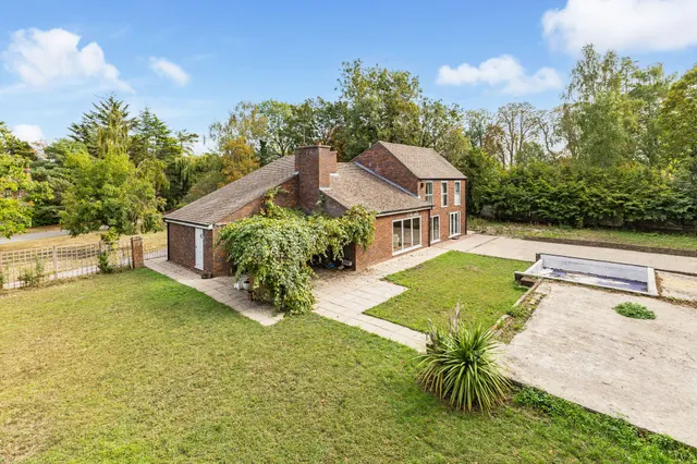 Queen Annes Road, Windsor, SL4, photo 2
