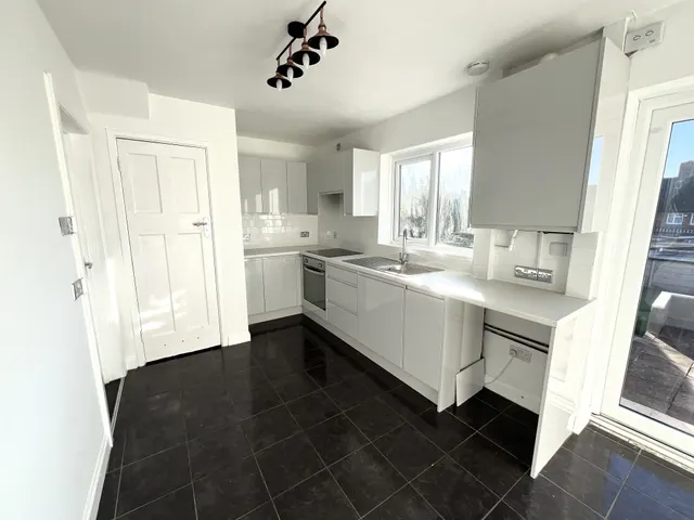 Arnold Road, Old Basford, NG5, photo 3