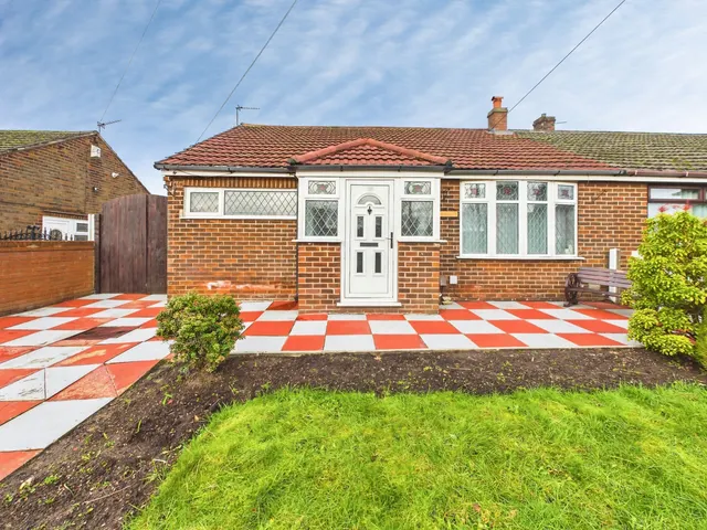 Fir Tree Drive, Wigan, WN3, photo 1