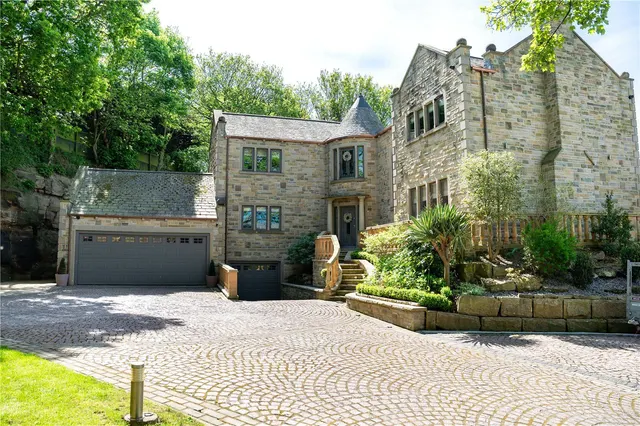 Barnsley Road, Newmillerdam, WF2, photo 1