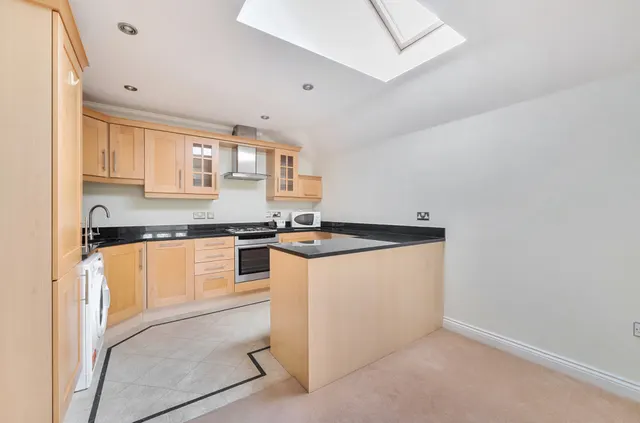 Lavant Road, Bernardsgate, PO19, photo 2