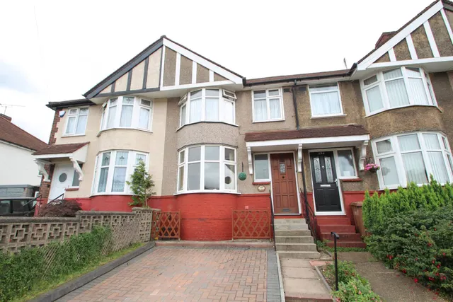 Parkside Avenue, Barnehurst, photo 1