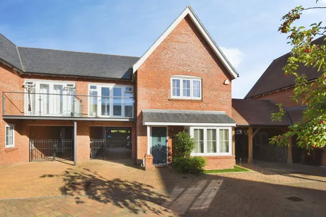 Condor Gate, Chelmsford Garden, CM3, photo 1