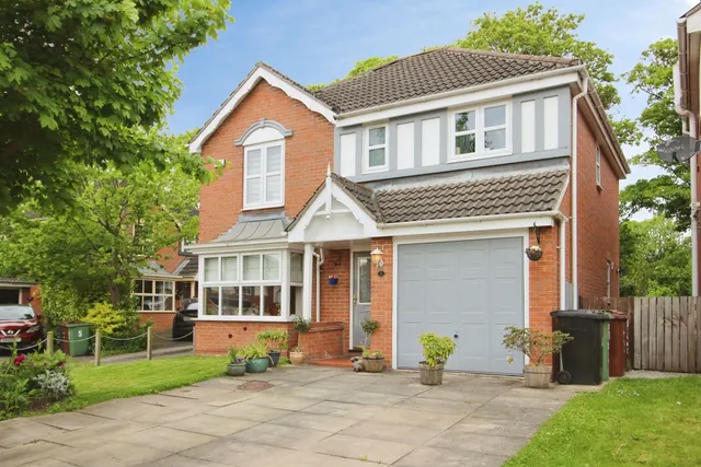 College View, Leeds, West Yorkshire, LS12, photo 1