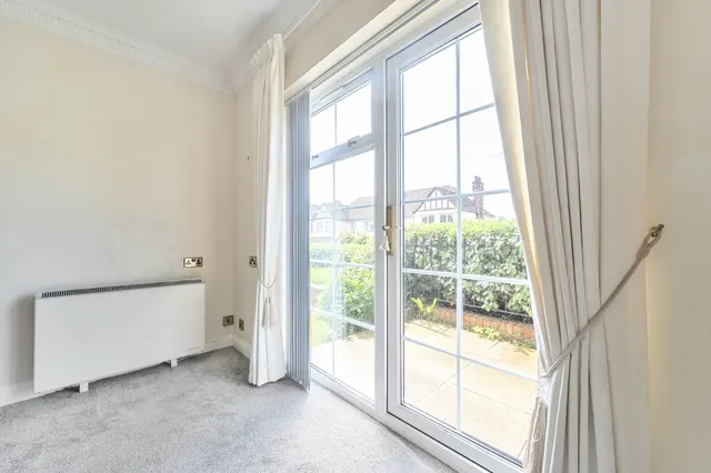 King George Avenue, Petersfield, GU32, photo 3