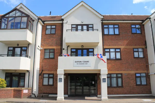 Edgware Way, Eaton Court, HA8, photo 2