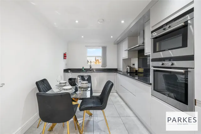 Photo 3 — Chilworth Street, London, W2 6LL