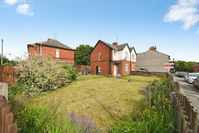 Photo 2 — George Street, Forest Town, Mansfield, Nottinghamshire, NG19