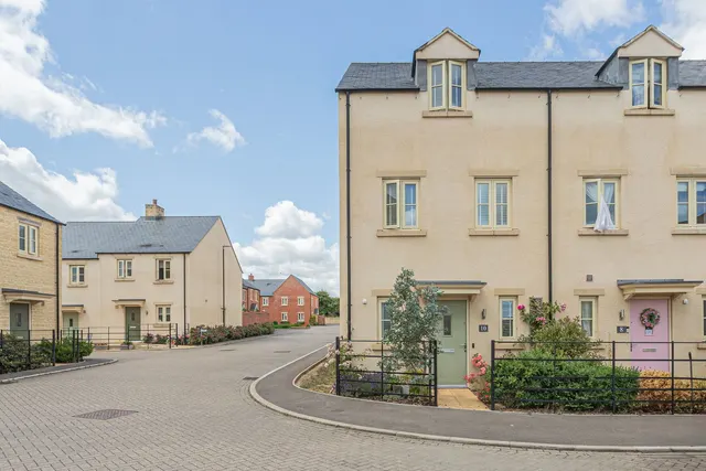 Chapman Link, Tetbury, photo 1