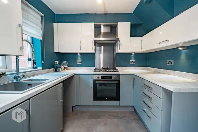 Photo 2 — Greengate Close, Bury, BL9 7AW