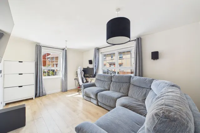 Alexander Way, Leighton Buzzard, LU7, photo 2