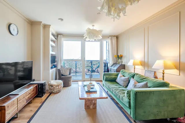 Cannon Road, London, N17, photo 2