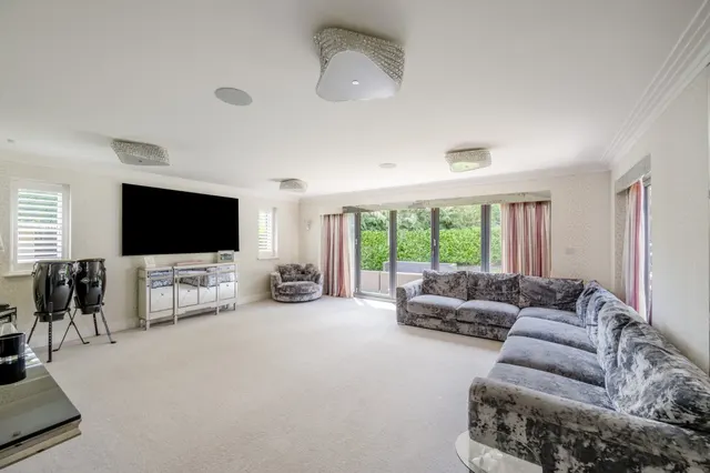 Photo 3 — St. Davids Drive, Broxbourne, Hertfordshire, EN10 7LT
