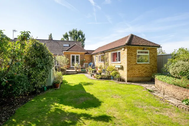 The Hyde, Weston Turville, photo 1