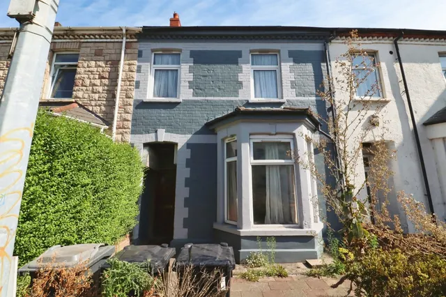 Penarth Road, Cardiff, photo 1