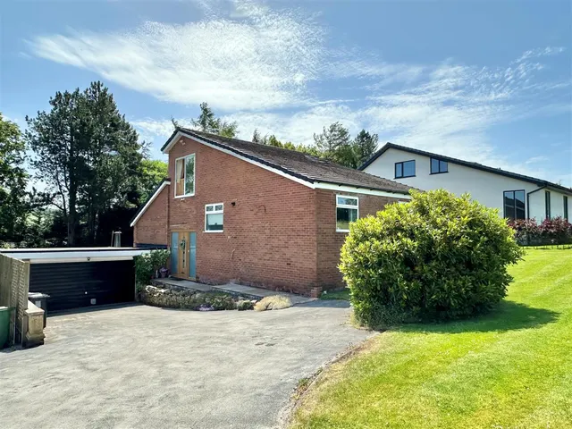 Lymewood Drive, Disley, SK12, photo 1