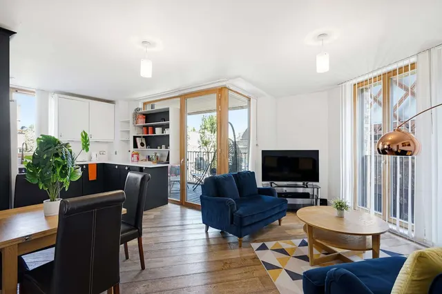 Lockton Street, London, W10 6EW, photo 1