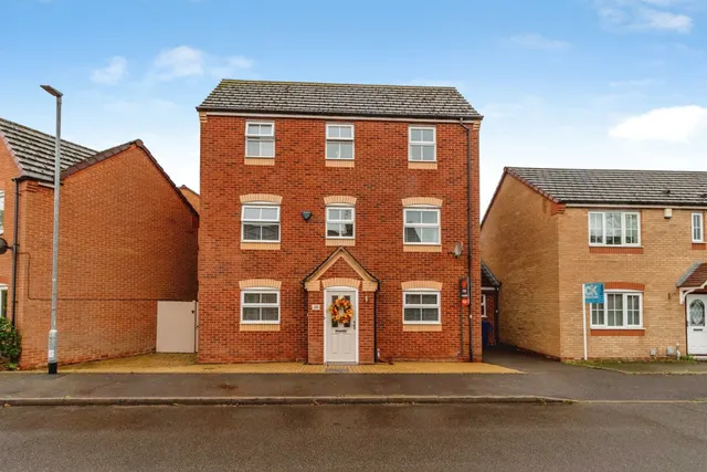 Capercaillie Drive, Cannock, WS11, photo 1