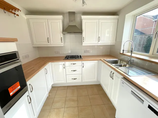 Beamont Way, Amesbury, SP4, photo 2