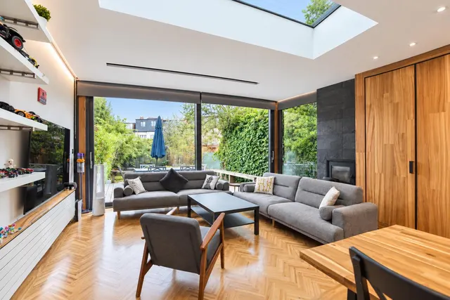 Deanhill Road, London, SW14, photo 1